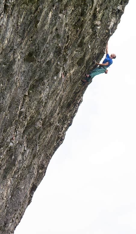 The Thumb (8a) on Kilnsey North Buttress